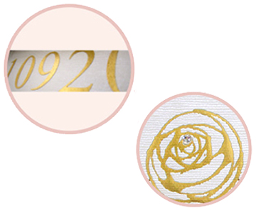 ありがとうフラワーボード〔ローズ）お仕立て券|ゴールドの切り文字と金の箔押しのバラにはスワロフスキーの装飾|結婚式演出の手作りアイテム専門店B.G.